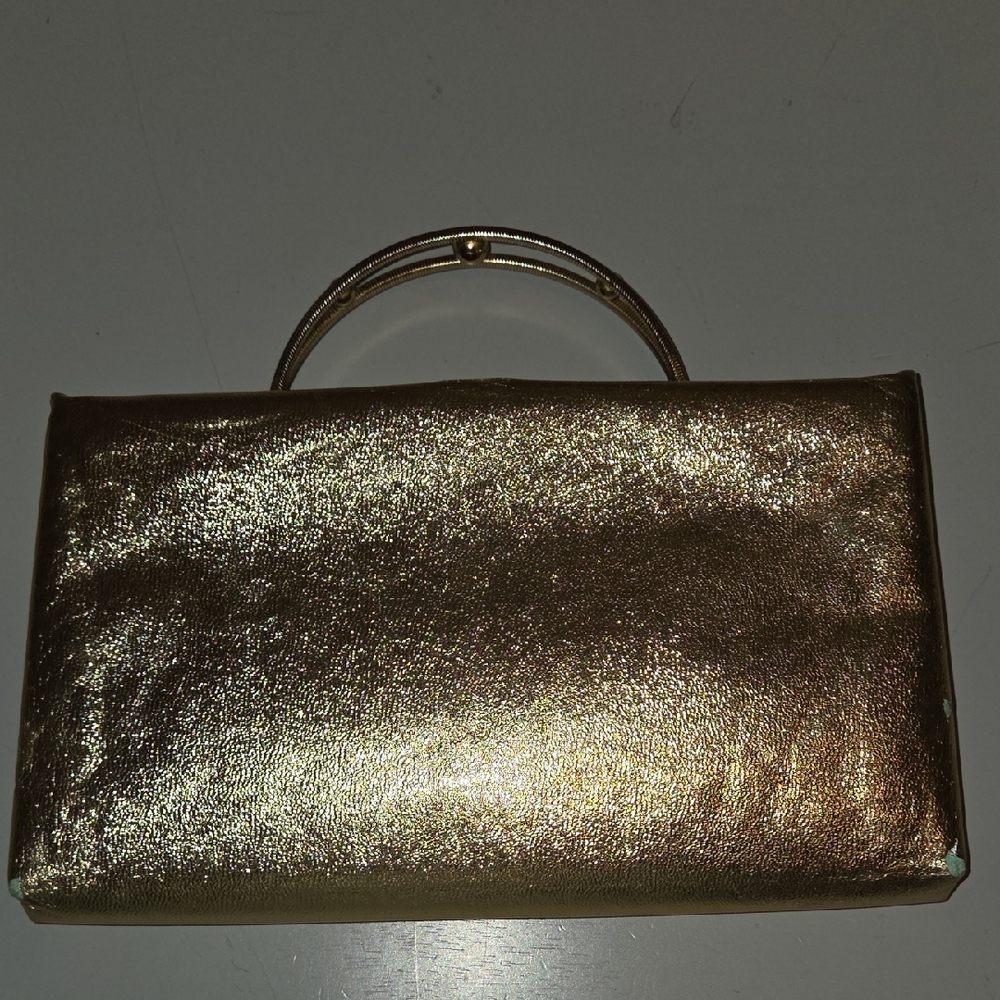 Vintage Gold Clutch w/ Structural Folding Handle – Retro Hollywood Glam